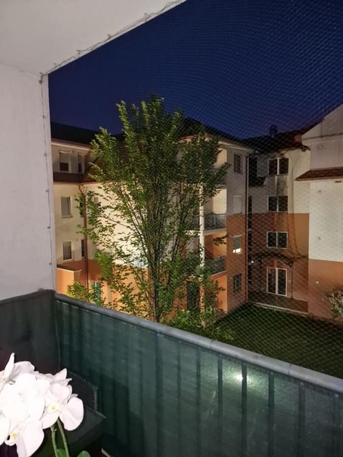 Tilla Apartman Hajduszoboszlo Luaran gambar